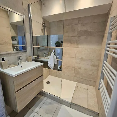 2 Pieces Au Coeur Du Vieil *