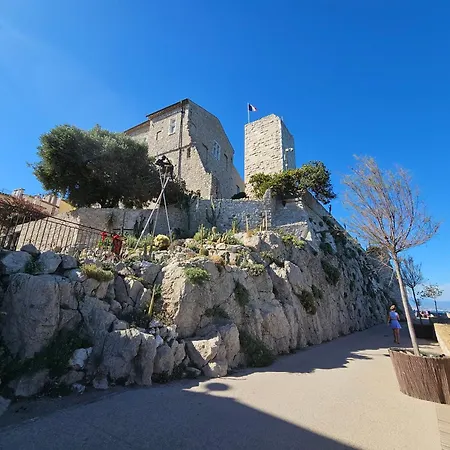 Apartment 2 Pieces Au Coeur Du Vieil *