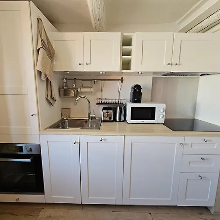 2 Pieces Au Coeur Du Vieil Apartment