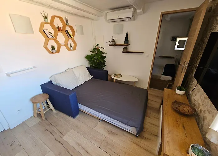 2 Pieces Au Coeur Du Vieil